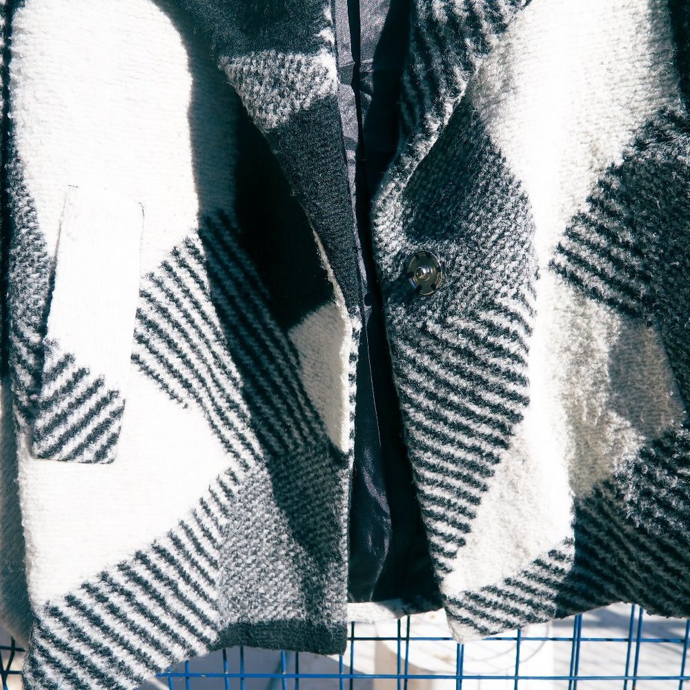 Robert Kitchen Wool Jacket - Picture 2 of 4